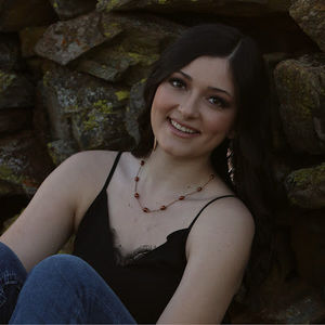 Meet your Posher, Emma